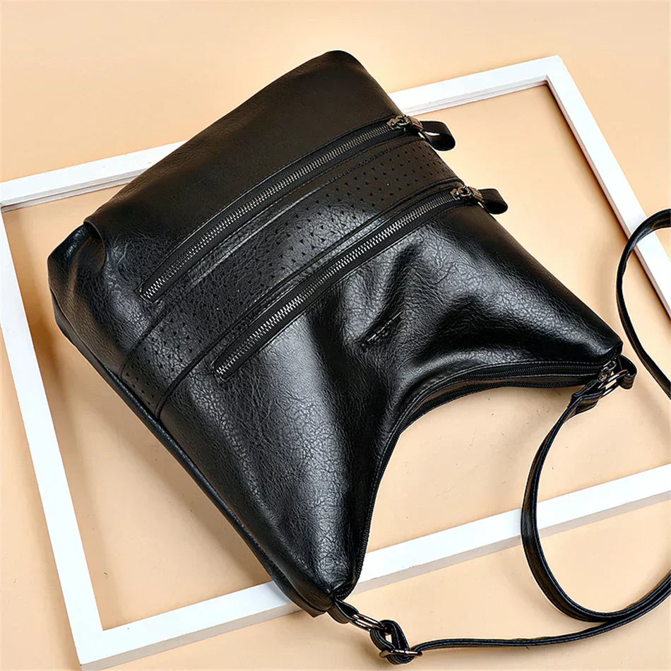 Ellie™ Double Charm | Bolso de Hombro Multi Bolsillos