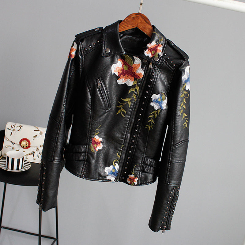 Lily™ - Chaqueta Floral Moderna con Detalles Hechos a Mano