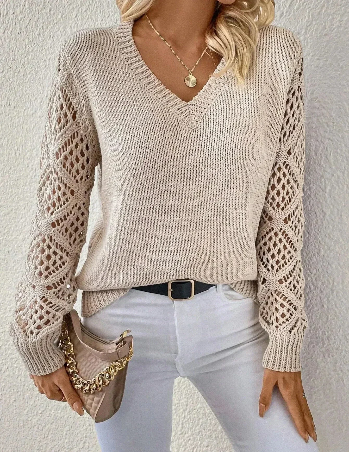 Aubrey™ - Suéter Elegante de Cuello en V con Detalles Hechos a Mano