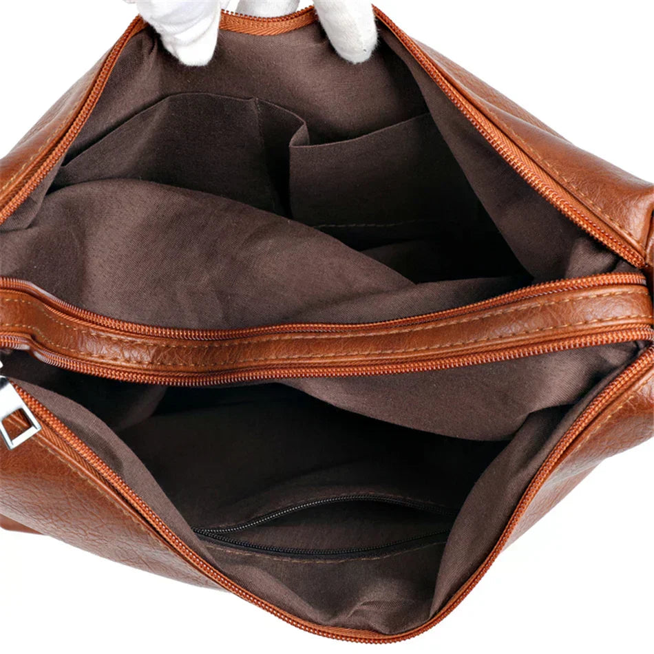 Ellie™ Double Charm | Bolso de Hombro Multi Bolsillos