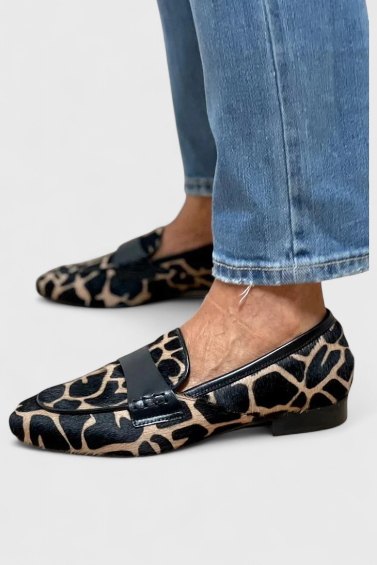 Mocasines de Cuero Annelore con Tacón Bajo y Diseño Exclusivo